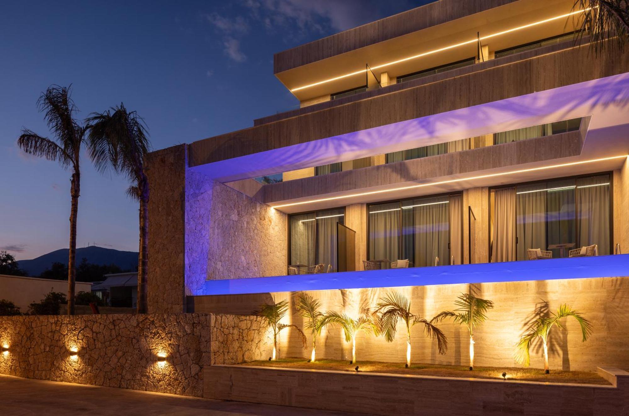 Beyond A Luxury Boutique Hotel Dhërmi Extérieur photo
